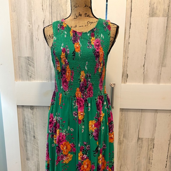 TORRID DRESS SIZE 1 (14/16) SLEEVELESS - Picture 1 of 11